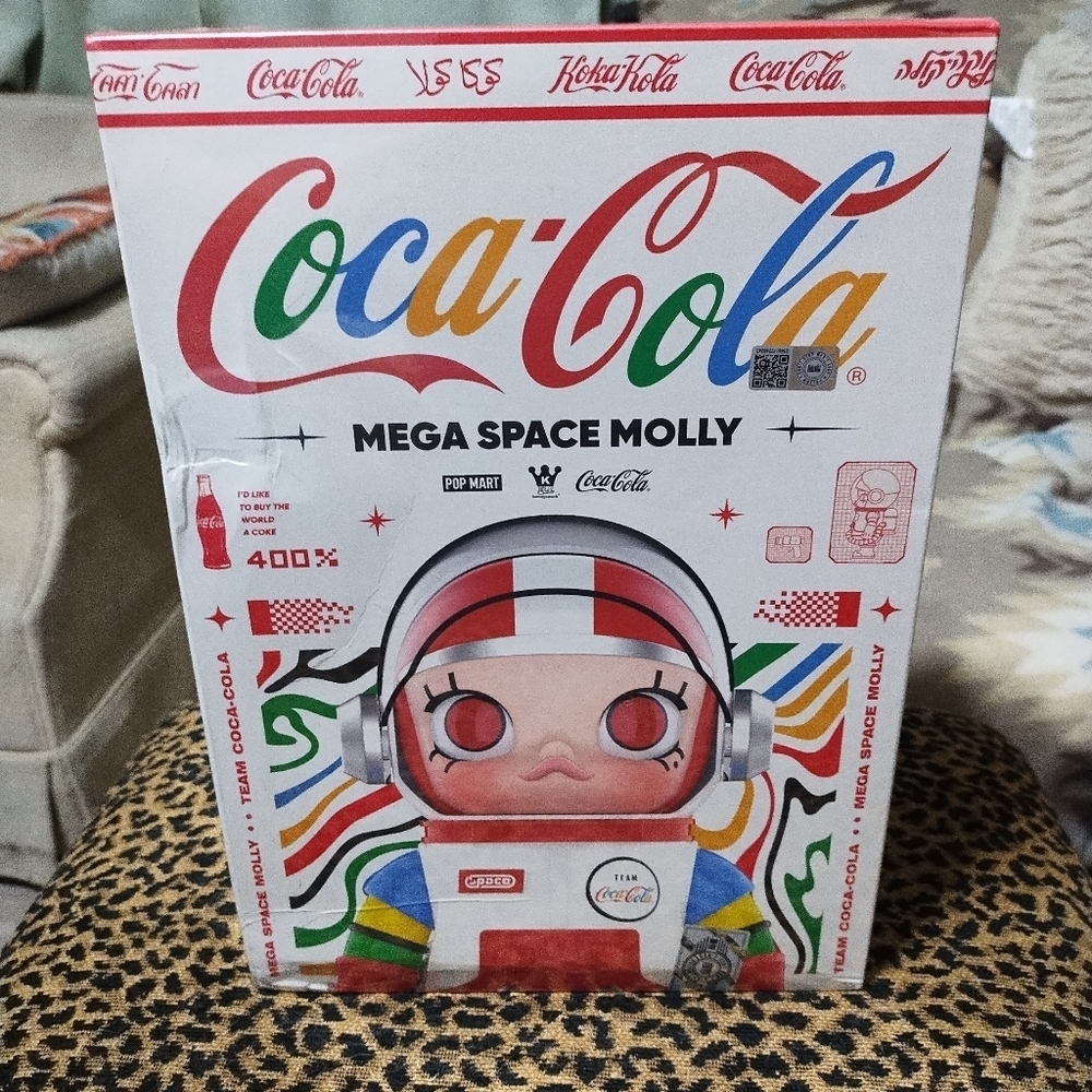 Sold- Pop Mart- Coca Cola Space Molly 400%